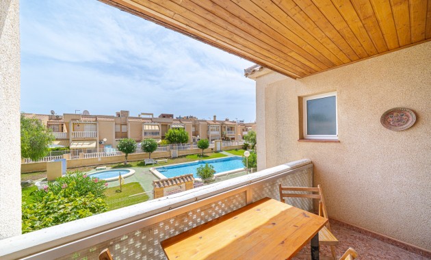 Sale - Apartment / flat -
Torrevieja - Torrevieja - Centre