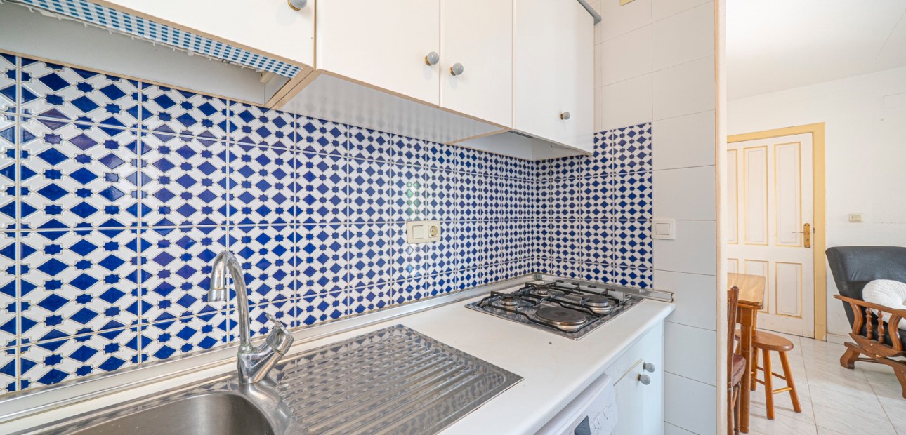 Sale - Apartment / flat -
Torrevieja - Torrevieja - Centre