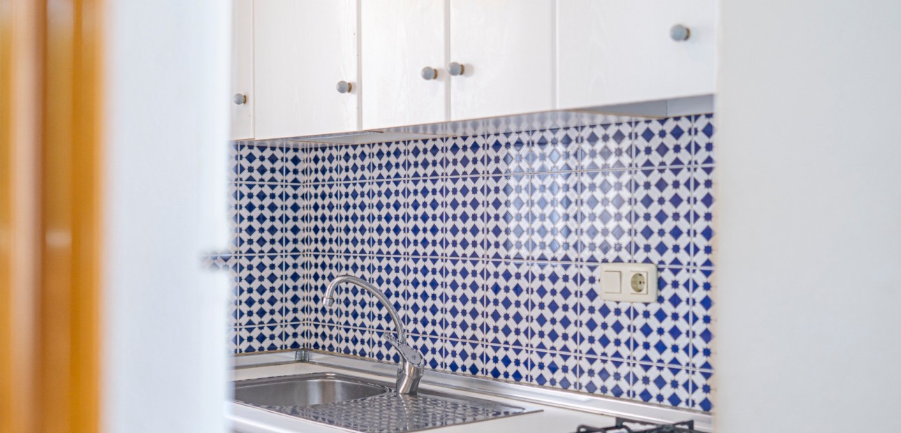 Sale - Apartment / flat -
Torrevieja - Torrevieja - Centre