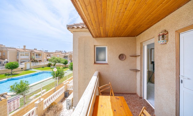Sale - Apartment / flat -
Torrevieja - Torrevieja - Centre