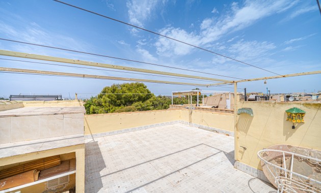 Sale - Apartment / flat -
Torrevieja - Torrevieja - Centre