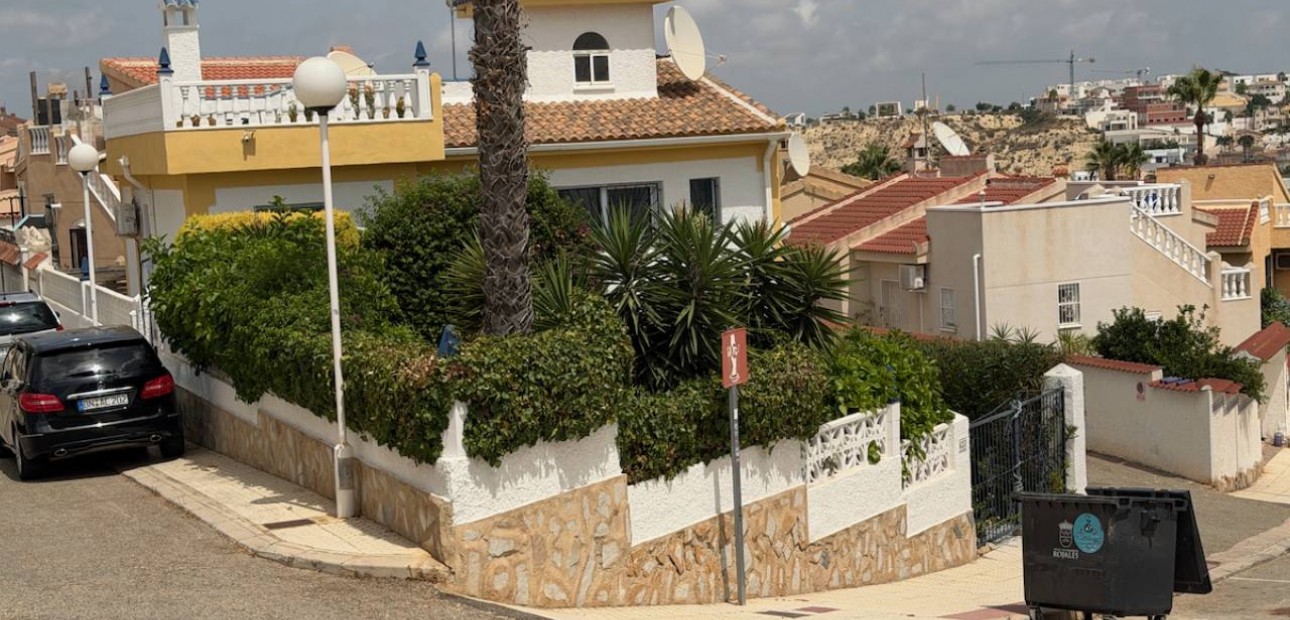 Venta - Villa -
Ciudad Quesada - Costa Blanca