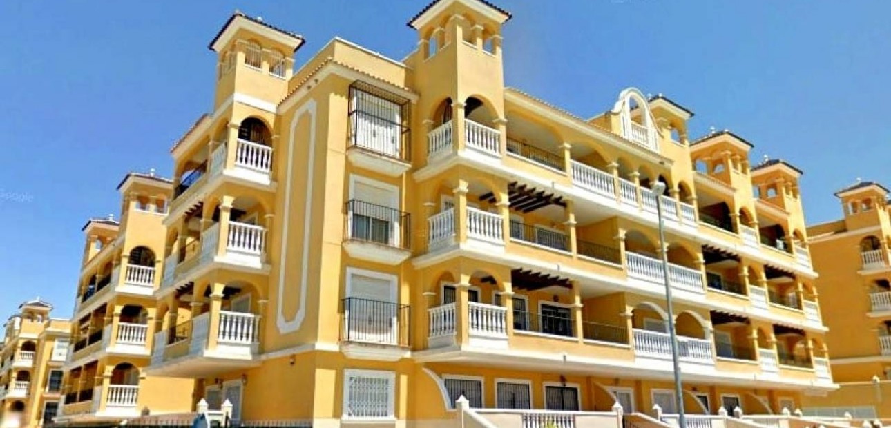 Herverkoop - Appartement / flat -
Algorfa