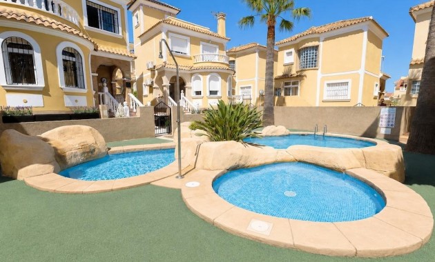 Venta - Villa -
Orihuela Costa - Las Filipinas