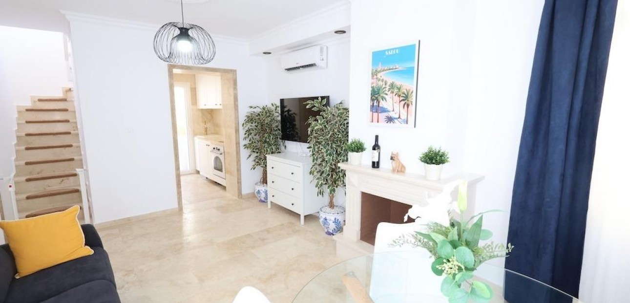 Venta - Villa -
Orihuela Costa - Las Filipinas