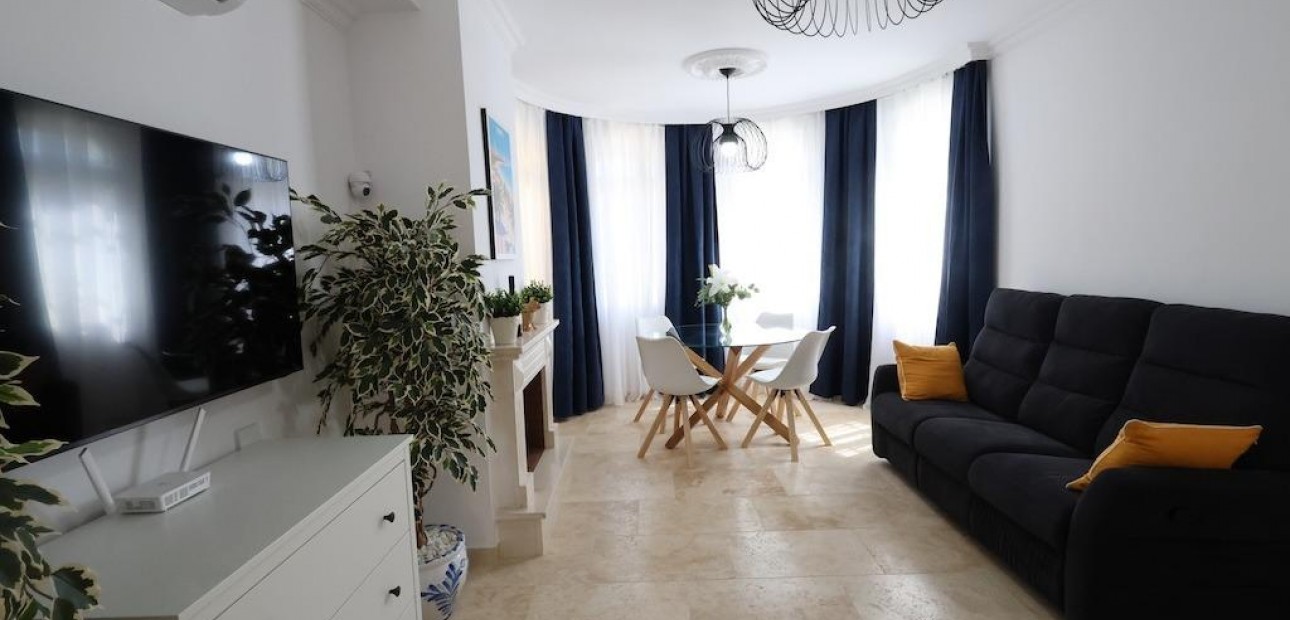 Venta - Villa -
Orihuela Costa - Las Filipinas