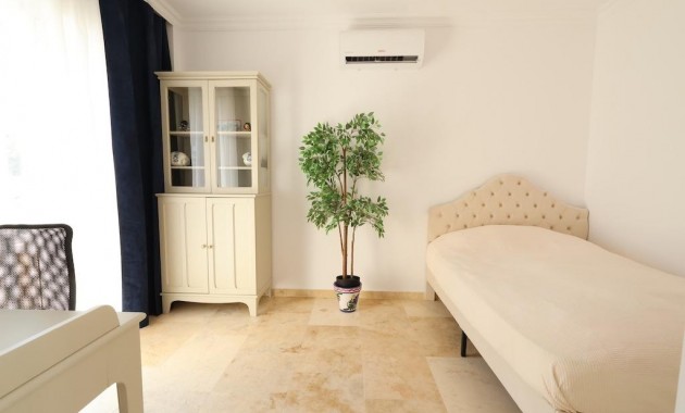 Venta - Villa -
Orihuela Costa - Las Filipinas
