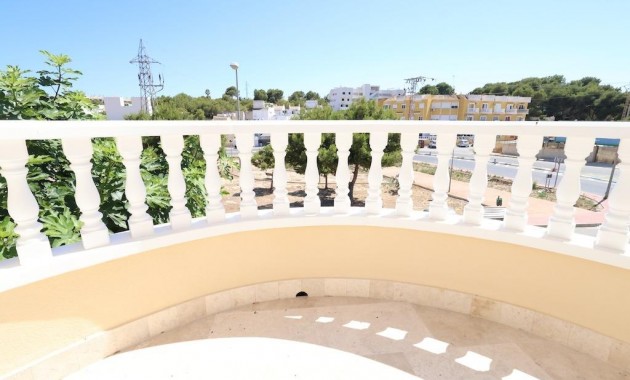 Venta - Villa -
Orihuela Costa - Las Filipinas