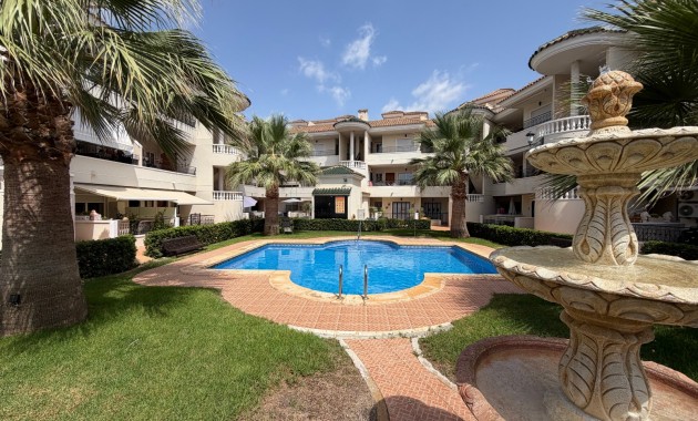 Venta - Apartamento / piso -
Jacarilla