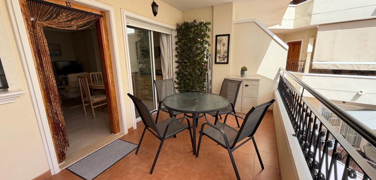 Venta - Apartamento / piso -
Jacarilla