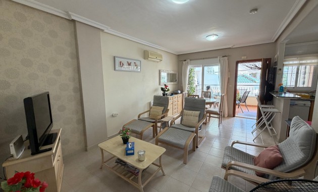 Venta - Apartamento / piso -
Jacarilla