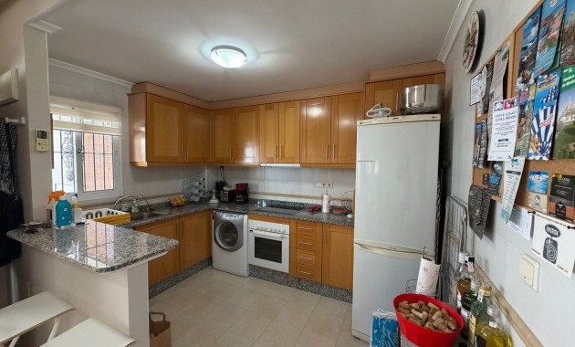 Venta - Apartamento / piso -
Jacarilla