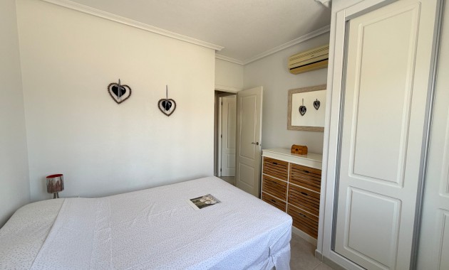 Venta - Apartamento / piso -
Jacarilla