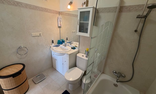 Venta - Apartamento / piso -
Jacarilla