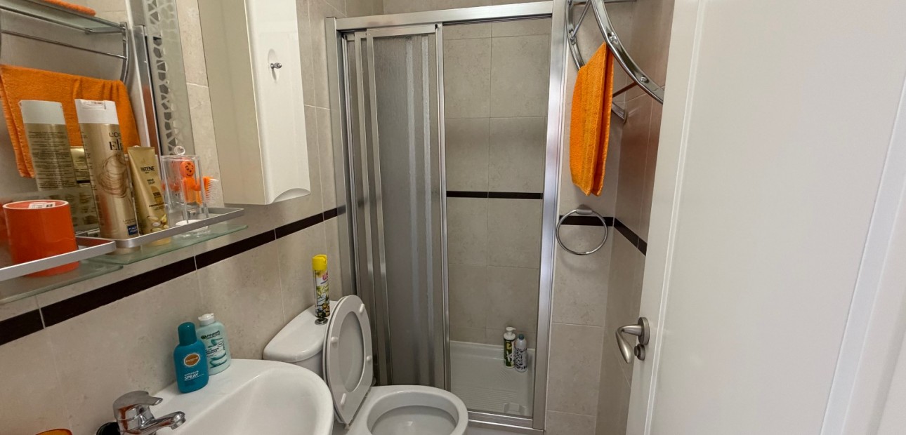 Venta - Apartamento / piso -
Jacarilla