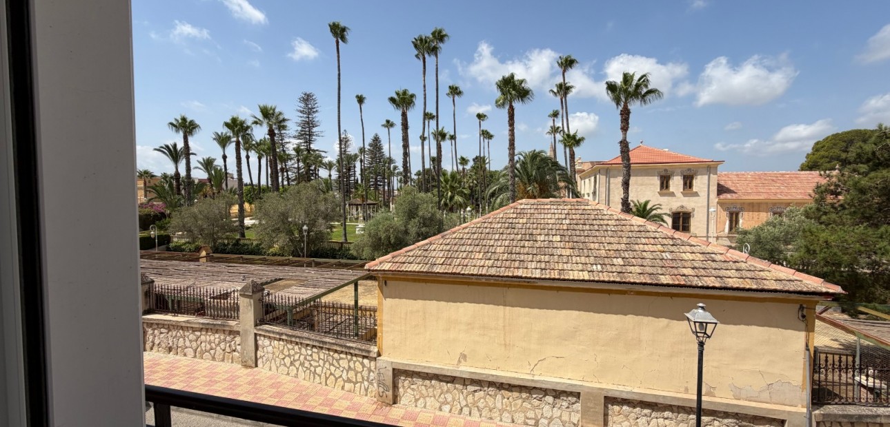 Venta - Apartamento / piso -
Jacarilla