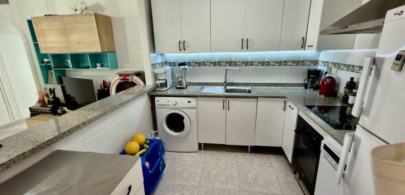 Herverkoop - Appartement / flat -
Algorfa