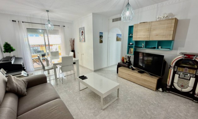 Herverkoop - Appartement / flat -
Algorfa