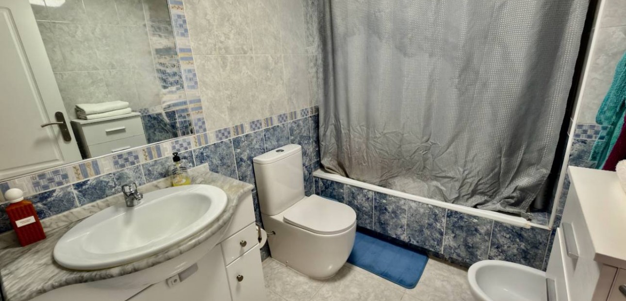 Herverkoop - Appartement / flat -
Algorfa