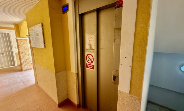 Herverkoop - Appartement / flat -
Algorfa