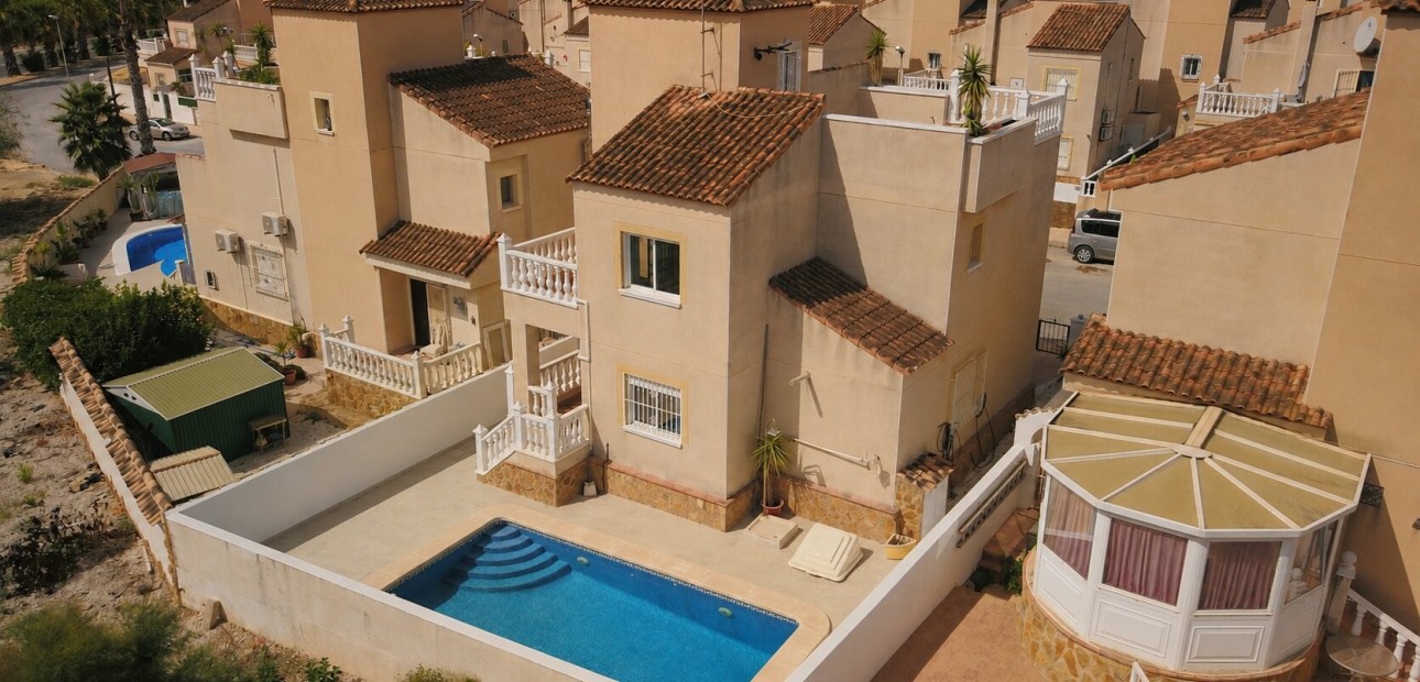 Venta - Detached Villa -
San Miguel de Salinas - Lake View Mansions