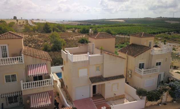 Venta - Detached Villa -
San Miguel de Salinas - Lake View Mansions
