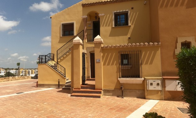 Venta - Apartamento / piso -
Algorfa - La Finca Golf Resort