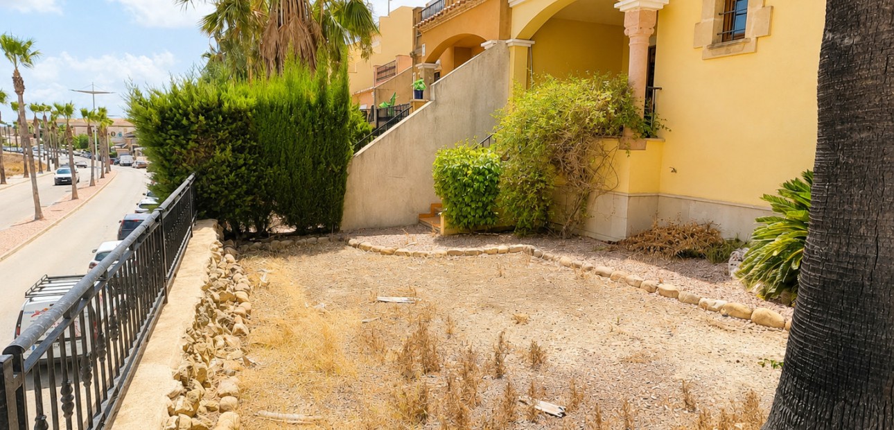 Venta - Apartamento / piso -
Algorfa - La Finca Golf Resort