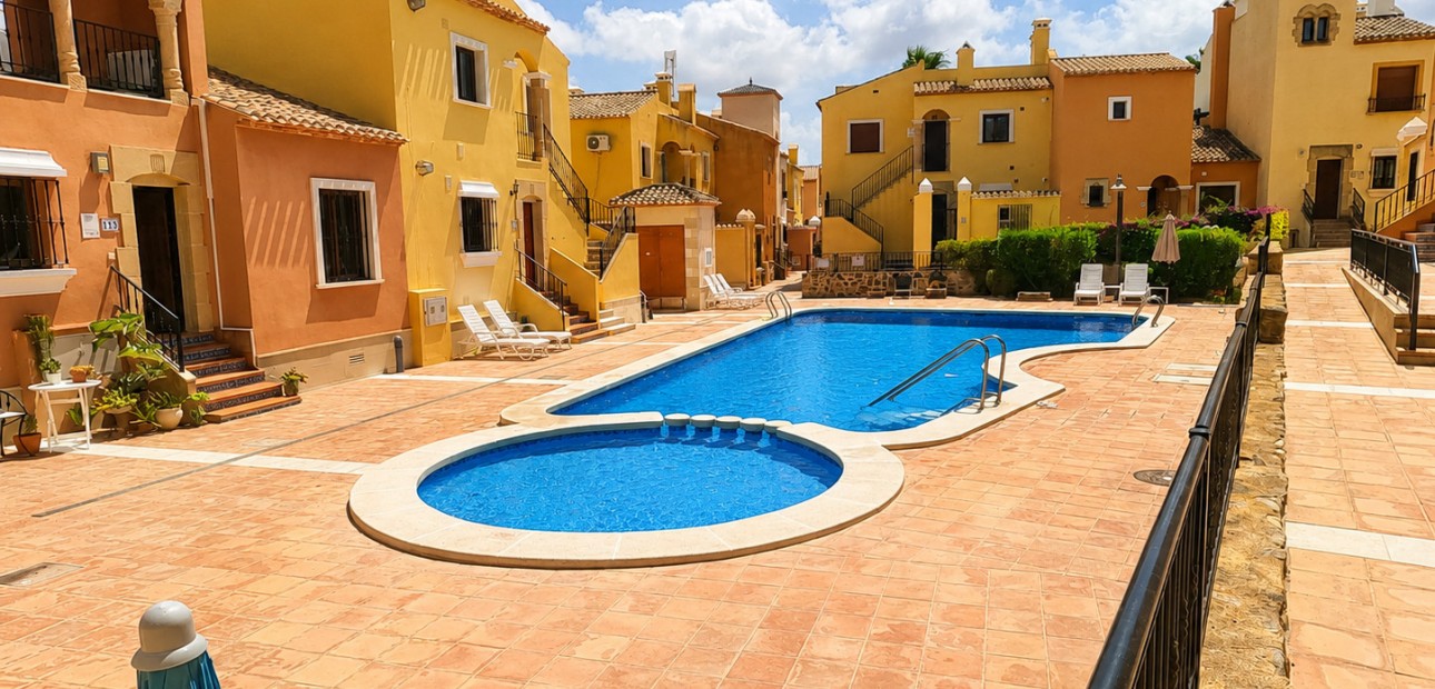Venta - Apartamento / piso -
Algorfa - La Finca Golf Resort