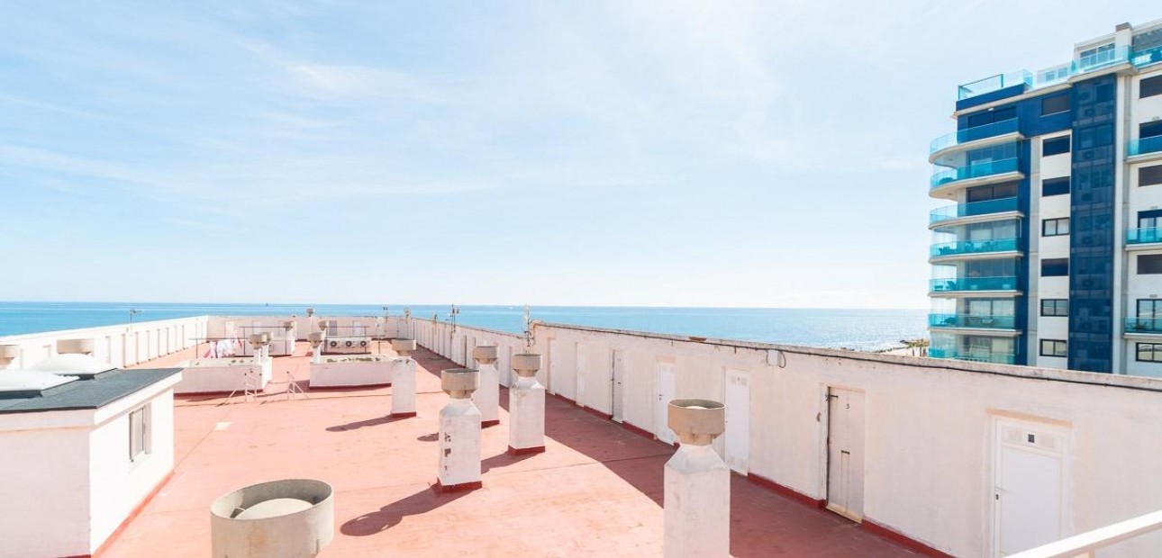 Venta - Apartamento / piso -
Orihuela Costa - Rocio del Mar