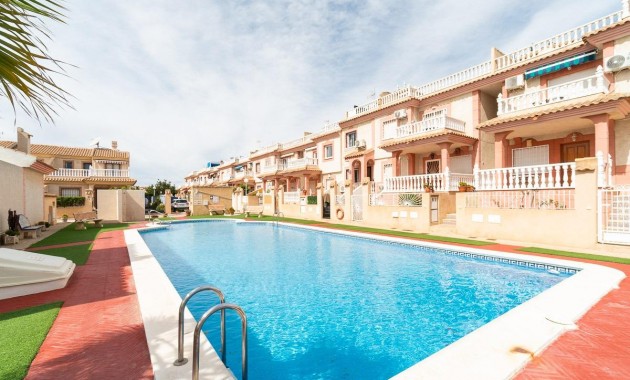 Venta - Villa -
Orihuela Costa - Punta Prima