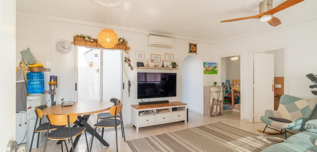 Venta - Villa -
Orihuela Costa - Punta Prima