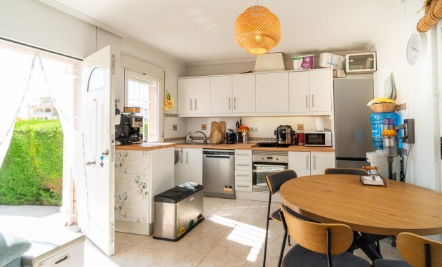 Venta - Villa -
Orihuela Costa - Punta Prima