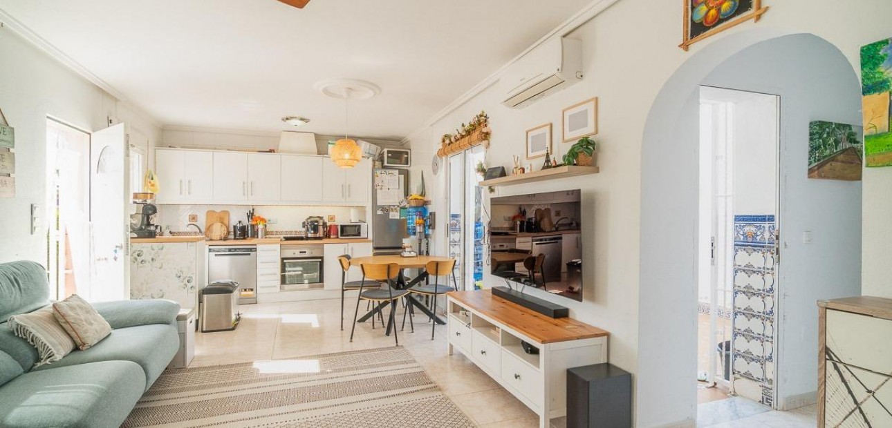 Venta - Villa -
Orihuela Costa - Punta Prima