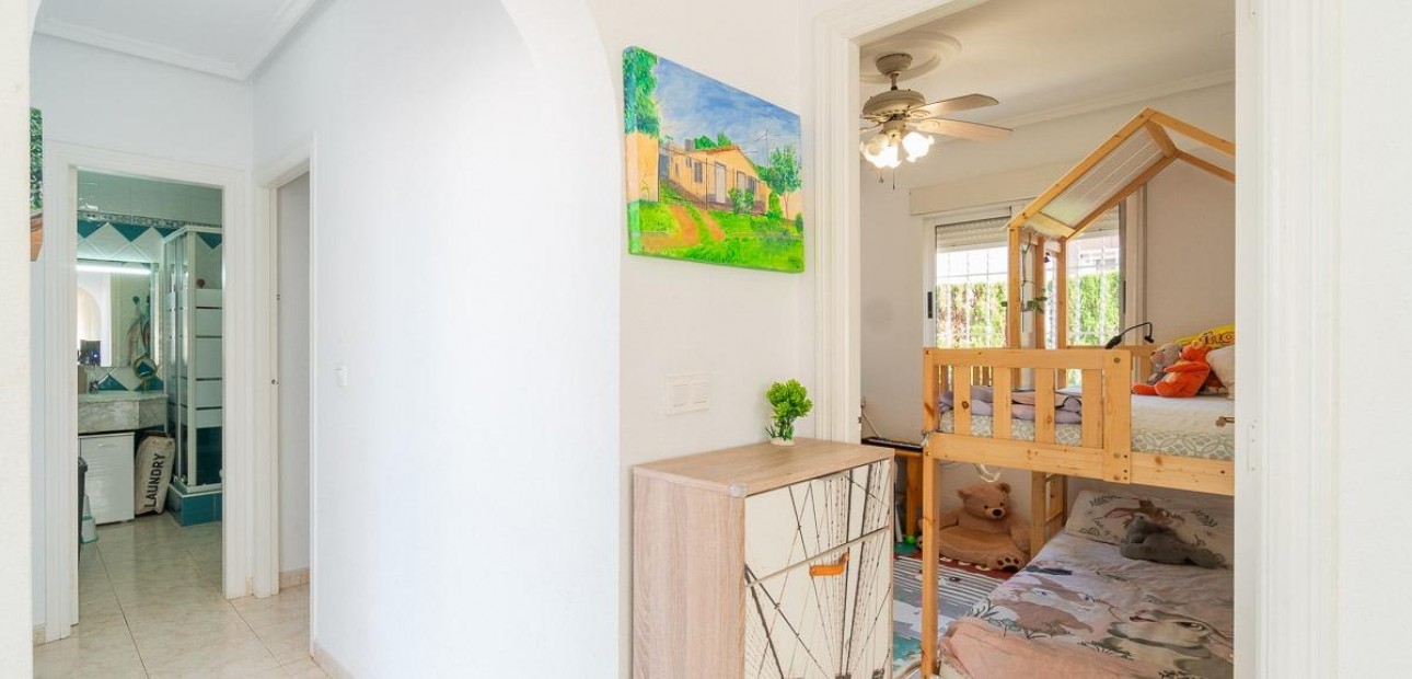 Venta - Villa -
Orihuela Costa - Punta Prima