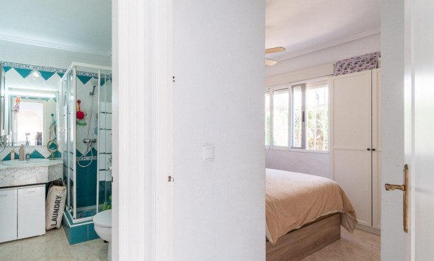 Venta - Villa -
Orihuela Costa - Punta Prima