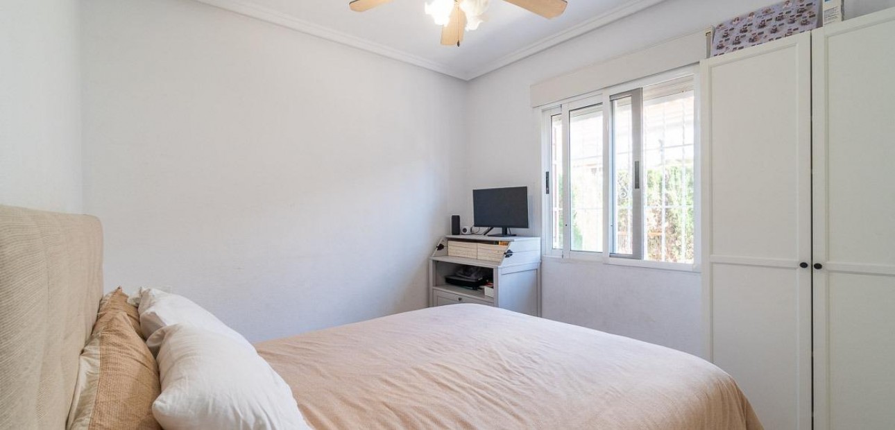 Venta - Villa -
Orihuela Costa - Punta Prima