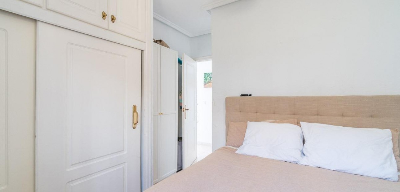 Venta - Villa -
Orihuela Costa - Punta Prima