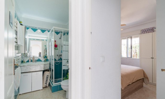 Venta - Villa -
Orihuela Costa - Punta Prima
