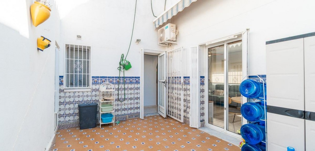 Venta - Villa -
Orihuela Costa - Punta Prima