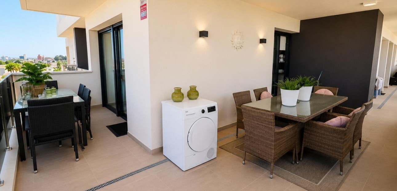 Venta - Apartamento / piso -
Orihuela Costa - Punta Prima