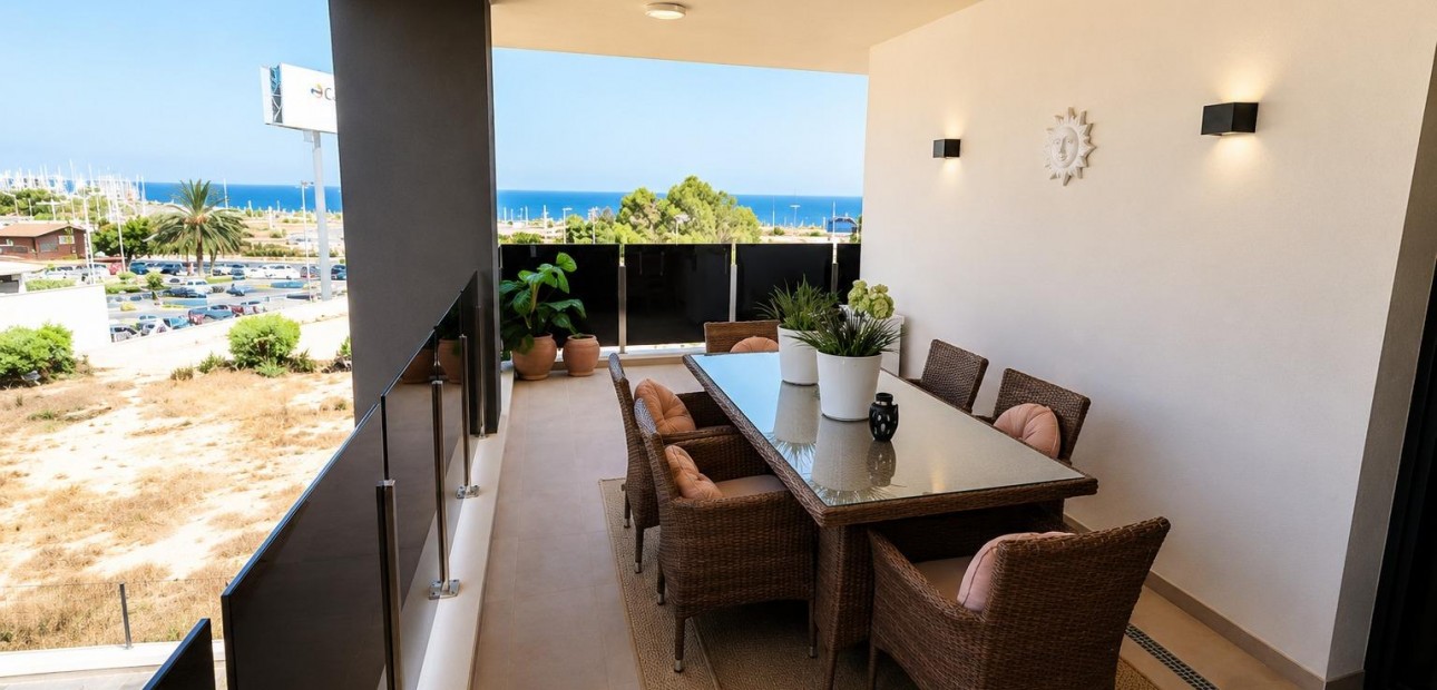 Venta - Apartamento / piso -
Orihuela Costa - Punta Prima