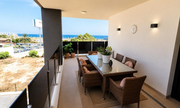 Venta - Apartamento / piso -
Orihuela Costa - Punta Prima