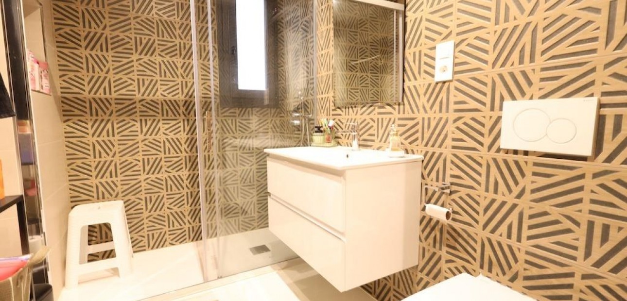 Venta - Apartamento / piso -
Orihuela Costa - Punta Prima