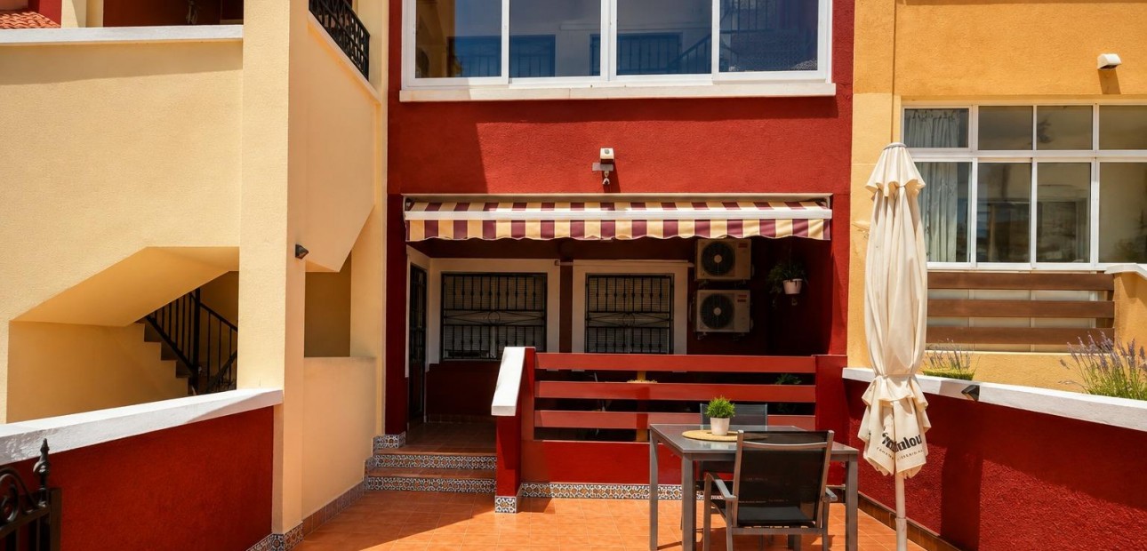 Venta - Bungalow -
Orihuela Costa - Los Altos