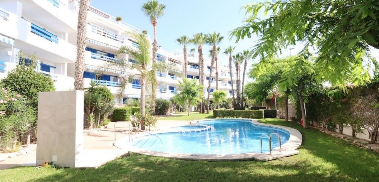 Venta - Bungalow -
Orihuela Costa - Los Altos