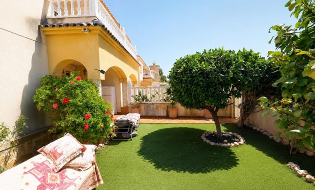 Venta - Apartamento / piso -
Orihuela Costa - Lomas de Cabo Roig