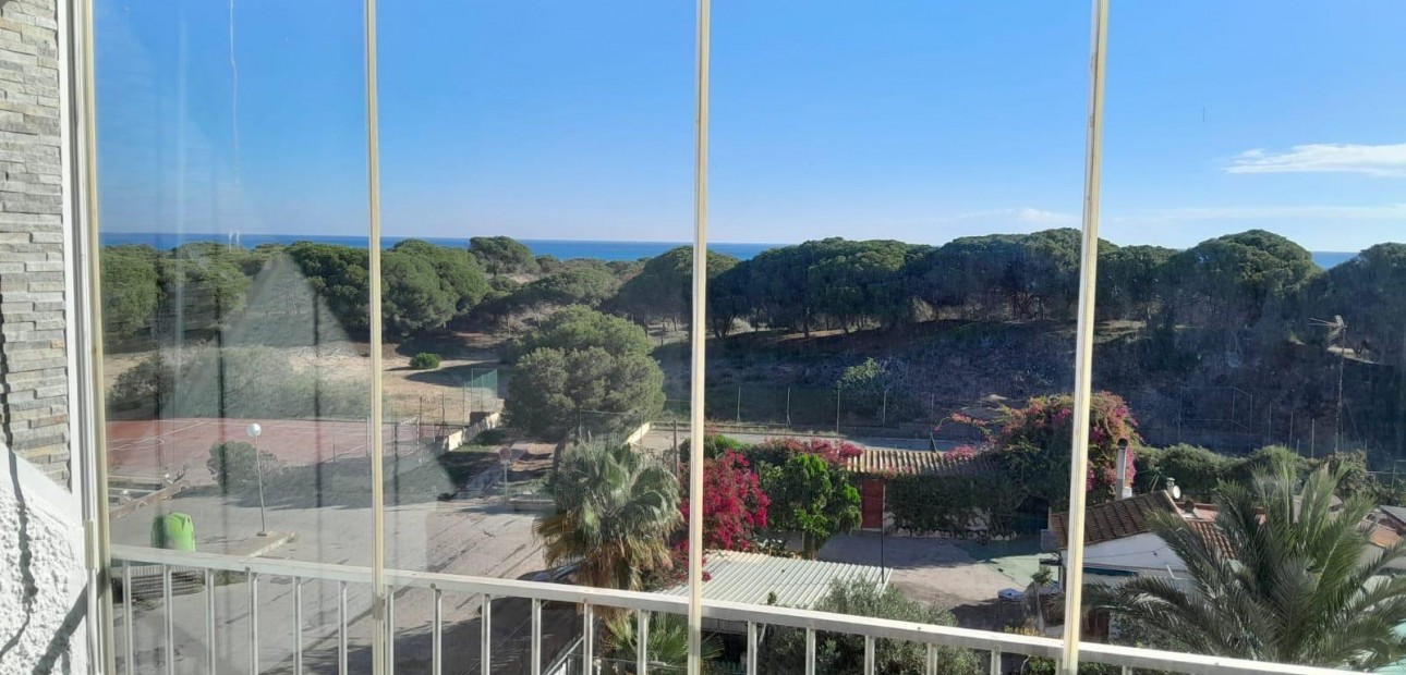 Venta - Apartamento / piso -
Guardamar del Segura - Urbanizaciones