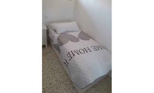 Venta - Apartamento / piso -
Guardamar del Segura - Urbanizaciones