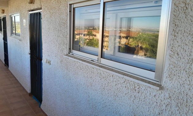 Venta - Apartamento / piso -
Guardamar del Segura - Urbanizaciones